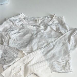 Lululemon Athletica White Long Sleeve Swift Tech